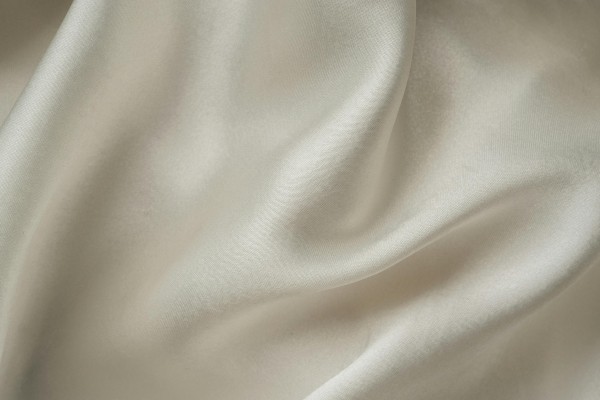 Detail pravého hedvábí z Itálie